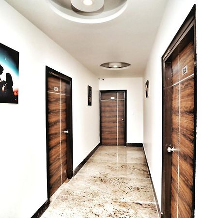 Airport Hotel Delhi Aerocity, 15 Mins Yashobhoomi Νέο Δελχί Εξωτερικό φωτογραφία